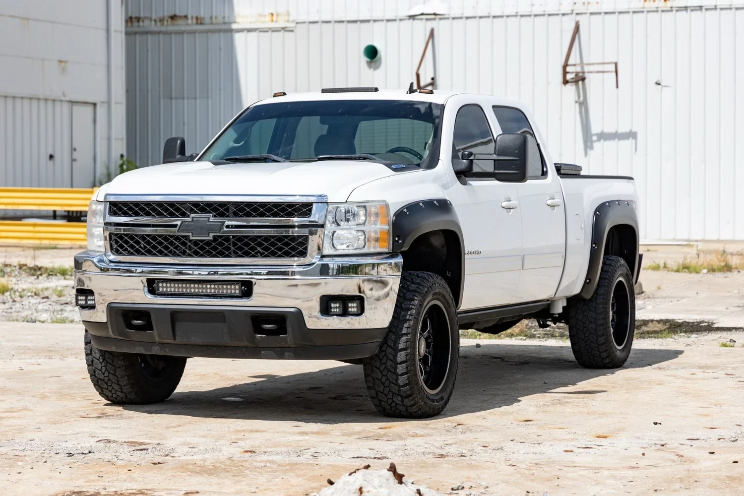 Fits Silverado 1500 (07-14) Pocket Fender Flare 6'7_ & 8' Bed F-C10714B-GIW